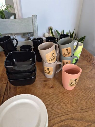 Dinnerwear 42 piece