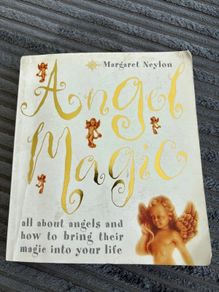 Angel Magic - Margaret Neylon