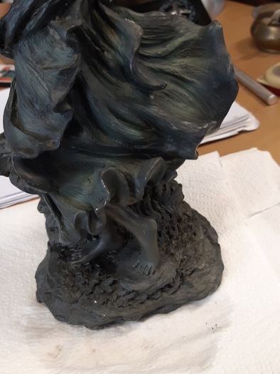 Mother and child figurine