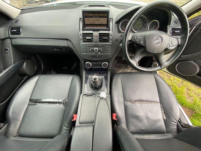 2011 Mercedes Benz C200 Breaking