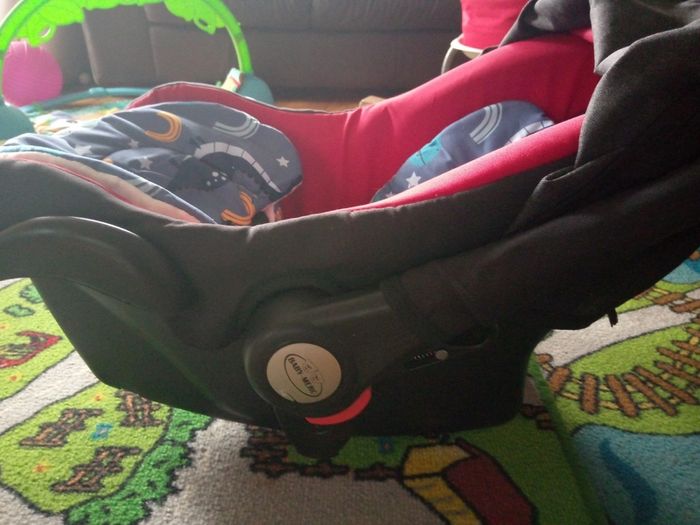 Baby car seat