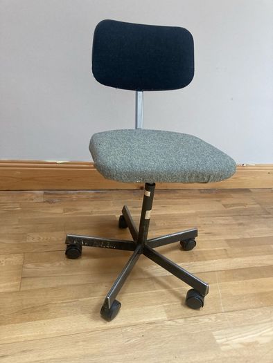 Swivel Chair / Office Chair / Vintage