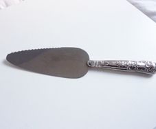 Sterling silver handled cake slice server king's pattern