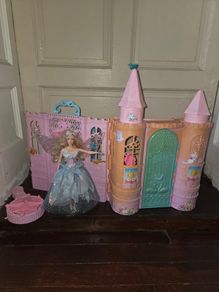 2003 Barbie Swan Lake Enchanted Castle Set