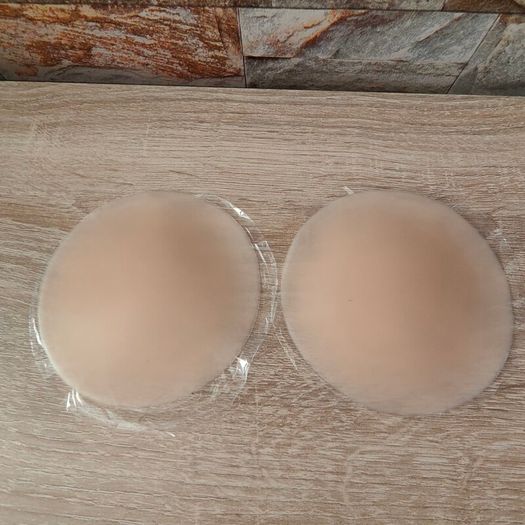 Self-adhesive Nipple Covers, Ultra Thin & Reusable Silicone Bra Pads