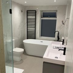 Tiling services/Tiler on duty/Full bathroom renovation/polish contractor