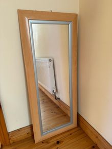 Wall Mountable Mirror