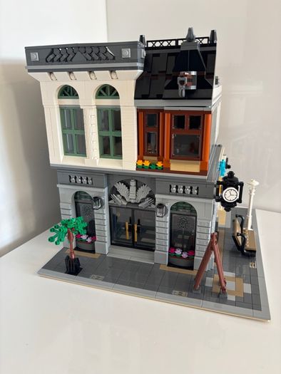 LEGO Creator Lot 6 Sets - 10232 10251 10246 10260 10218 10243