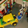 Lego City Service Station 7993 Full Set with car wash! Image 10