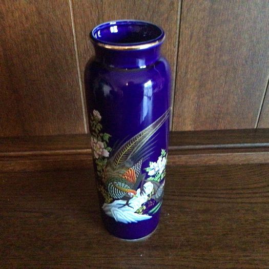 Japanesse Coalbolt Blue Kutani Vase