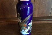 Japanesse Coalbolt Blue Kutani Vase