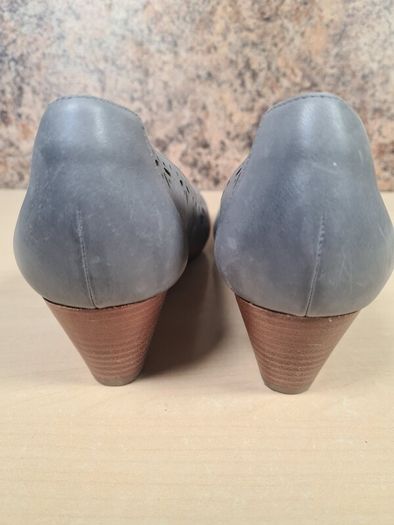 womens CLARKS DENNY DAZZLE grey shoes leather slip on heels court pumps Size UK 5.5 E wide fit EU 38.5