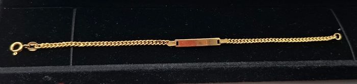 18 ct child bracelet