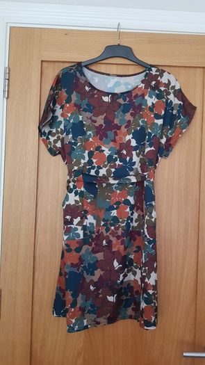 Dress Size 14