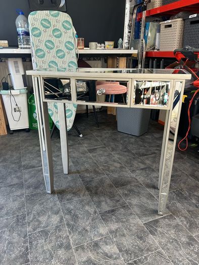 mirrored console table