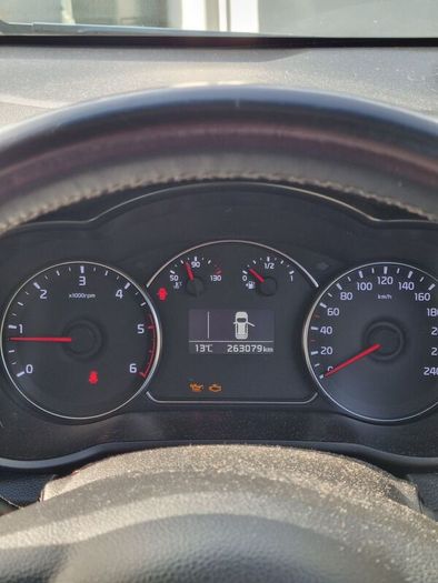 2013 Kia Carens