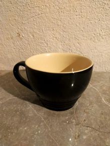 Le Creuset Large Coffee Cup in Onyx Black