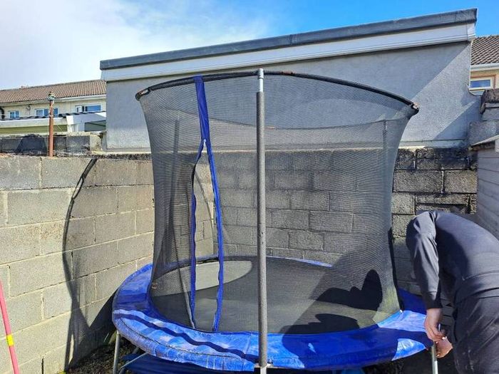 Trampoline- Free / Giveaway