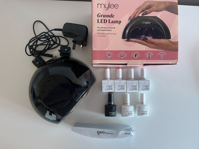 Mylee LED Lamp + gel polish nail set
