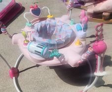 Baby bouncer