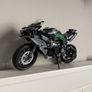 LEGO 42170 Kawasaki Ninja H2 R Motorcycle Image 3