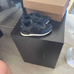 kids hugo boss shoes