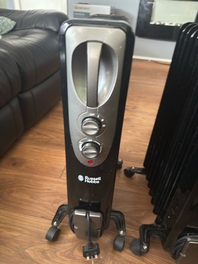 2 Russell Hobbs radiators