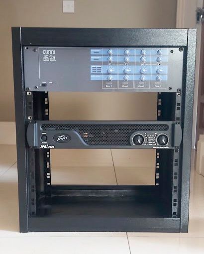 Cloud Electronics Z4ii Four Zone Venue Mixer & Peavey IPR2 3000 Lightweight Power Amplifier