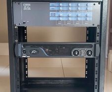 Cloud Electronics Z4ii Four Zone Venue Mixer & Peavey IPR2 3000 Lightweight Power Amplifier
