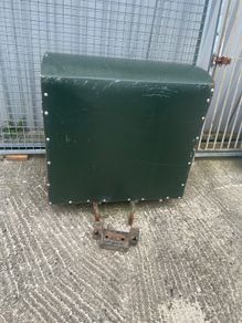 dog box