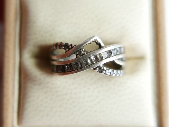 Vintage 925 Sterling Silver Crossover Ring with Stone Setting size M - 5,1g