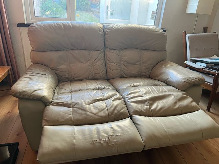 Free Couches - reclining