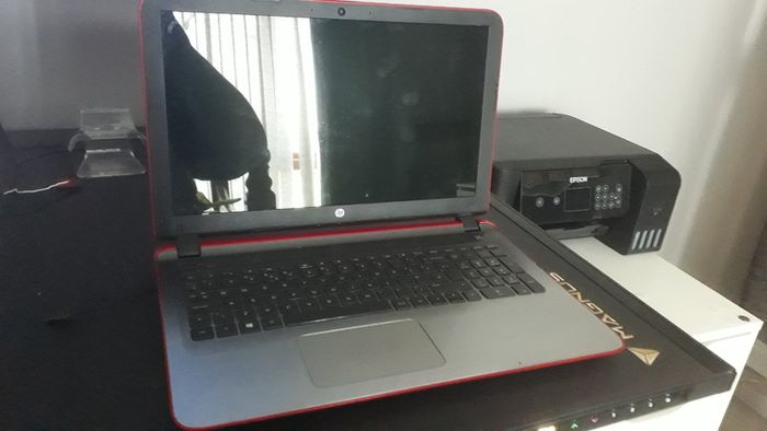 3 Broken Laptops for Parts