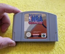 Kobe Bryant in  NBA Courtside N64  Nintendo 64 Games Original