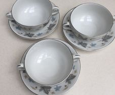 Ridgeway white mist soup coupe & saucers x 3