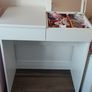 dressing table Image 2