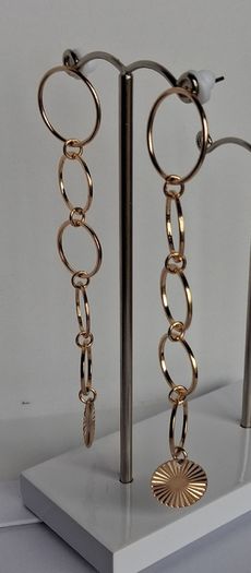 Elegant Gold Starburst Disc & Link Earrings