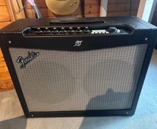 Fender Mustang IV v2