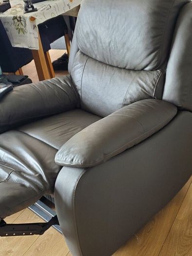Faux Leather Recliner Riser
