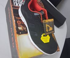 Steel toe boots