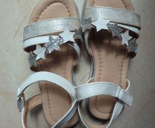 girls sandals