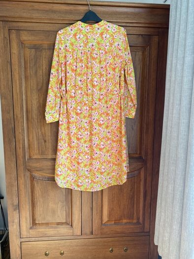 Ladies dress
