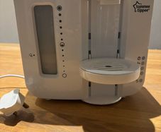 Tommee Tipee bottle maker in perfect condition