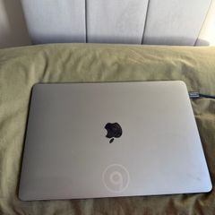 macbook pro 2018 13 inch - space grey