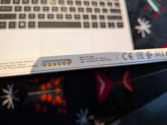 Laptop HP x2 10/p012ns detachable win10
