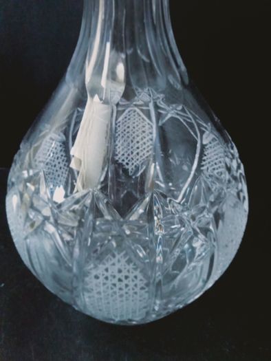High quality 24%lead crystal, similar to Waterford Decanter