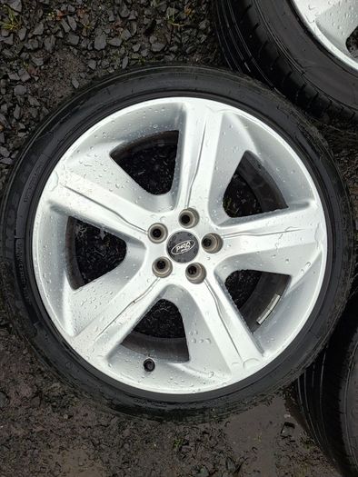19" Ford Alloys with tyres