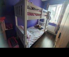 Bunk bed ( small single )