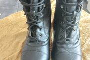 Boots size 7