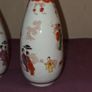Vintage pair of hand painted Japanese Vases Image 4